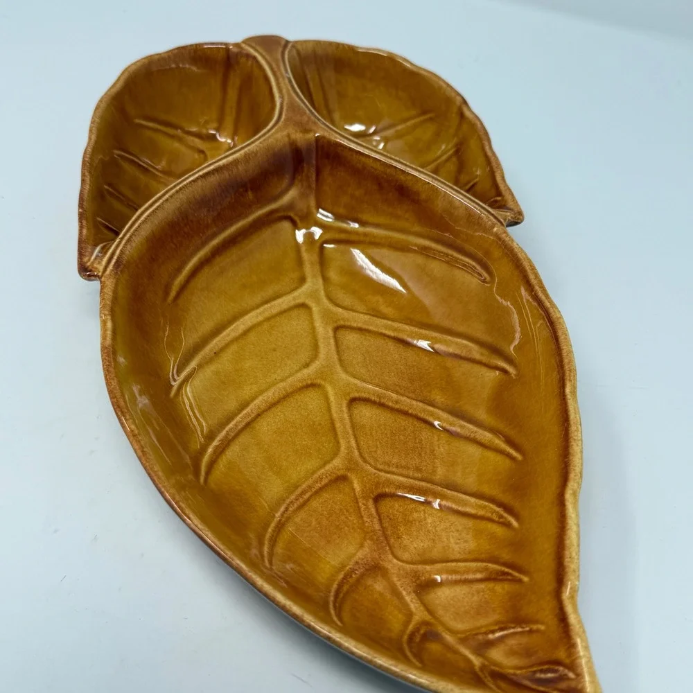 MCM Vintage California USA Leaf Shaped Ceramic Candy Dish Trinket Plate Brown s1